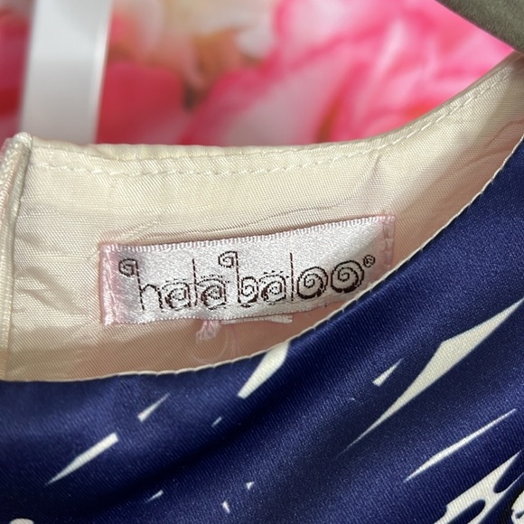 Dress Satin 
Pre-owned - Picture 2 of 2